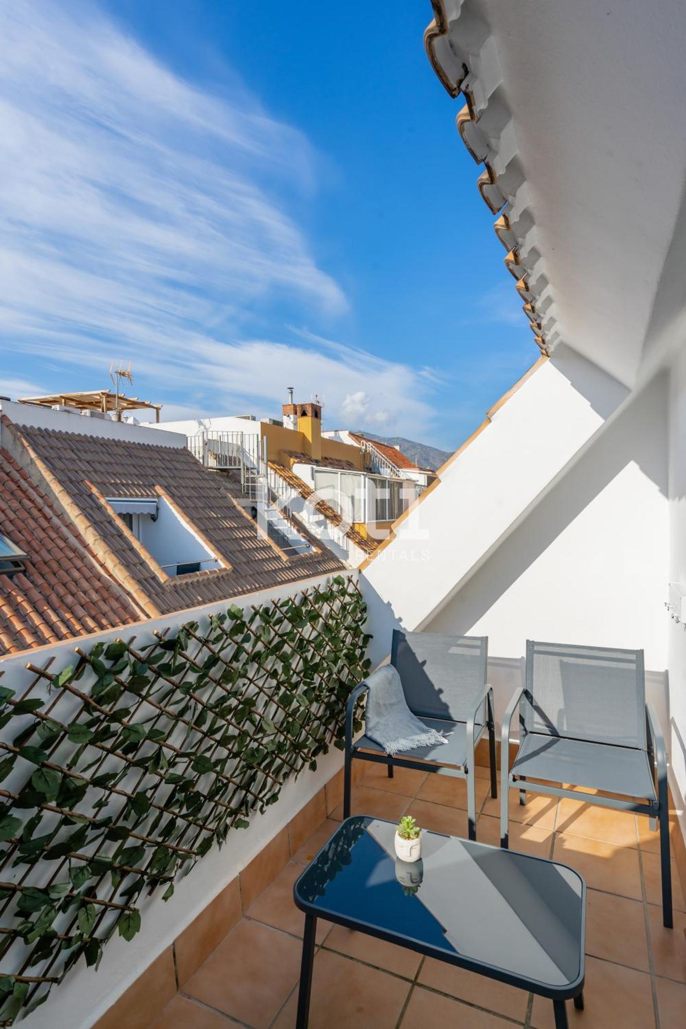 Koti Rentals - Sandy Beach Apartment Fuengirola Exteriör bild