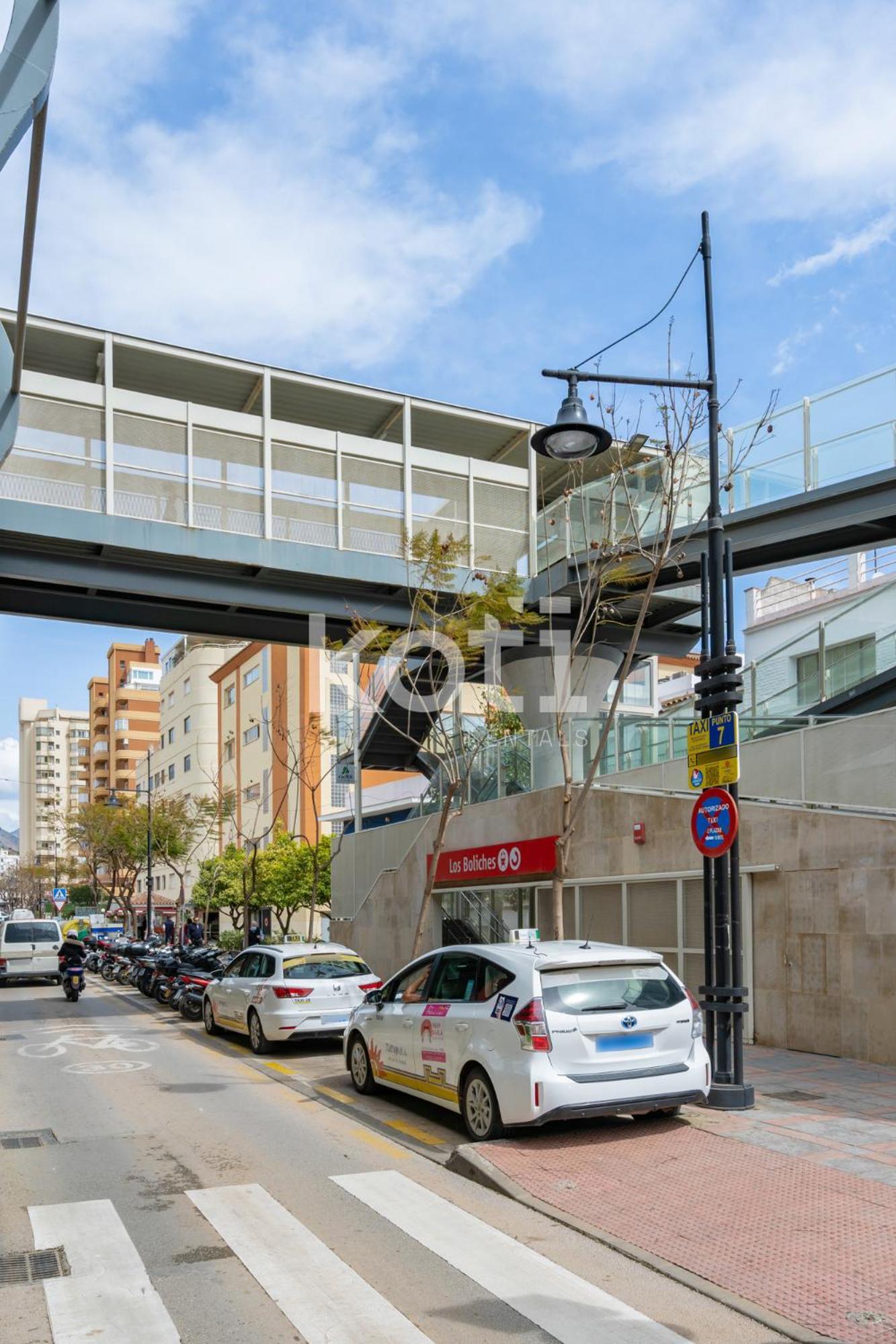 Koti Rentals - Sandy Beach Apartment Fuengirola Exteriör bild